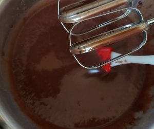 Now a smooth mix- The ridiculously easy chocolate cake with coffee frosting- Being Rubitah- family recipes