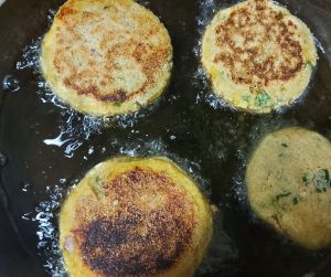 Shallow fry- Healthy paneer tikki or cutlet or cottage cheese croquettes with sweet potatoes and spinach- Being Rubitah- family recipes